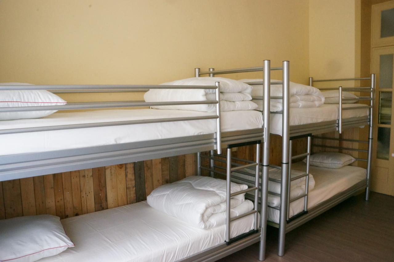 Es Hostel Midi Saint-Gilles Exteriör bild