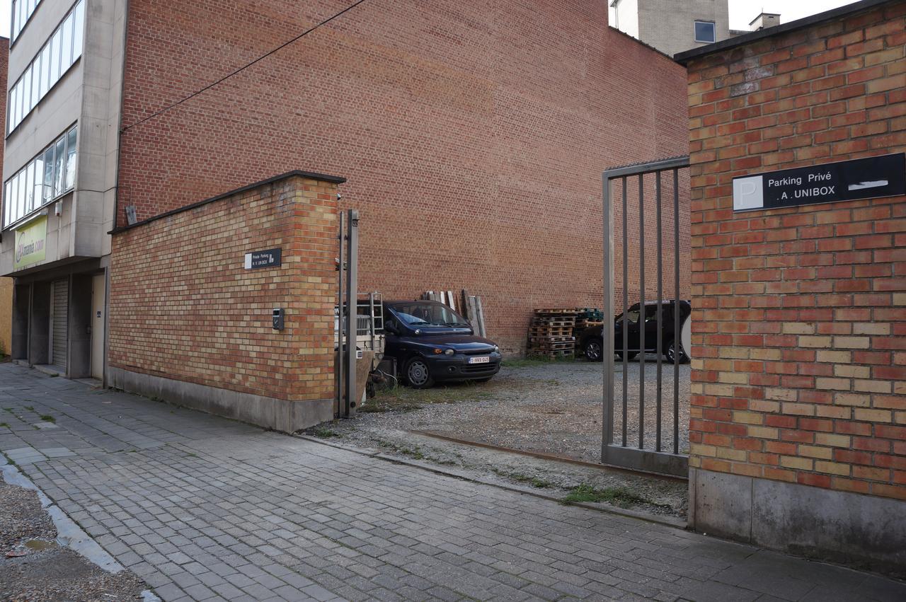 Es Hostel Midi Saint-Gilles Exteriör bild